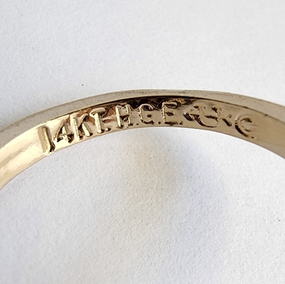 Vintage 14K Cocktail Ring Faux Amethyst Mob Wife Gold Electroplate Plated 7.5 - Picture 4 of 5